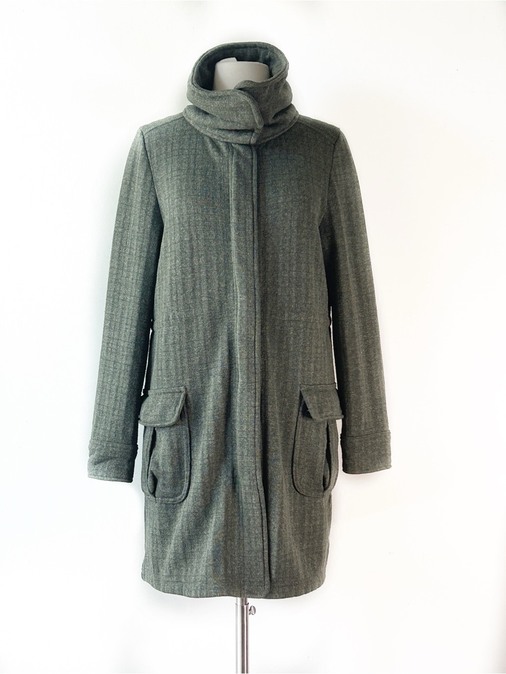 Women's Patagonia Better Sweater Olive Green High-Collar Winter Coat